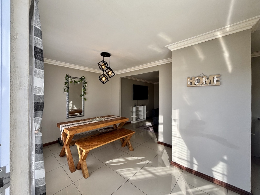 3 Bedroom Property for Sale in Westridge Western Cape